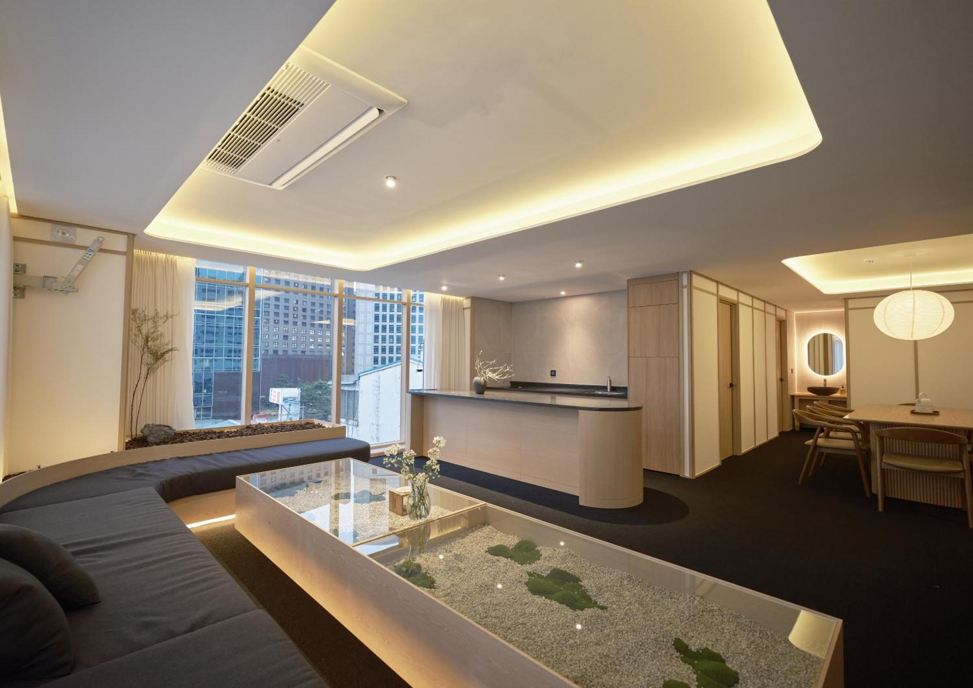 Uh Suite Seoul Deoksugung Exteriör bild