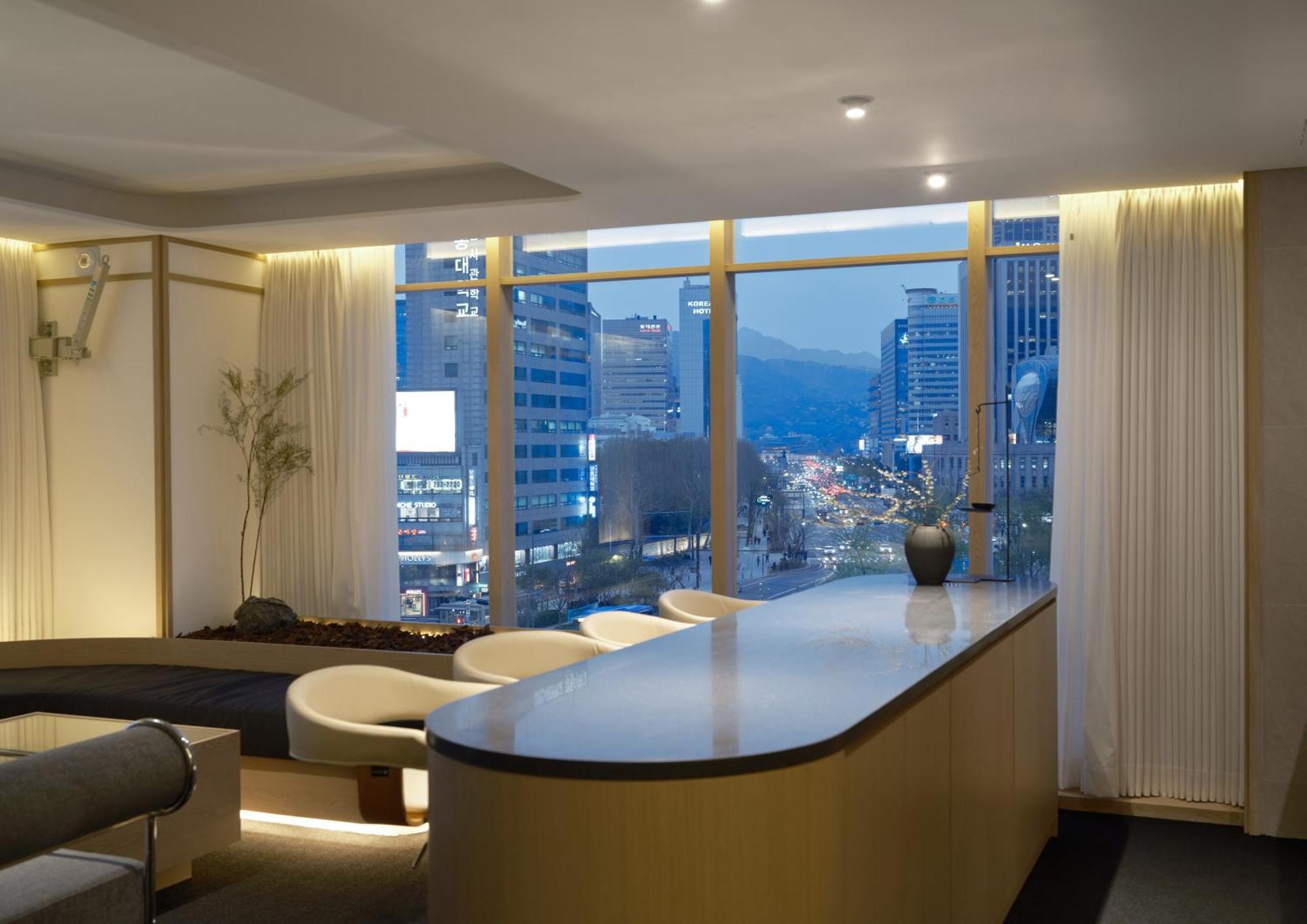 Uh Suite Seoul Deoksugung Exteriör bild
