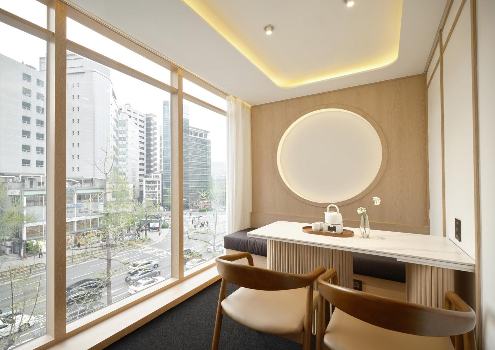 Uh Suite Seoul Deoksugung Exteriör bild